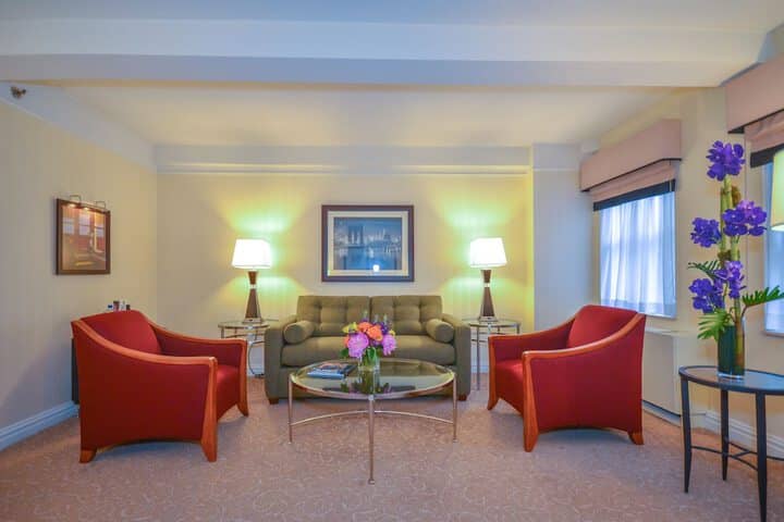 Room 33 of 50