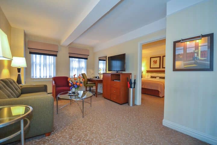 Room 15 of 50
